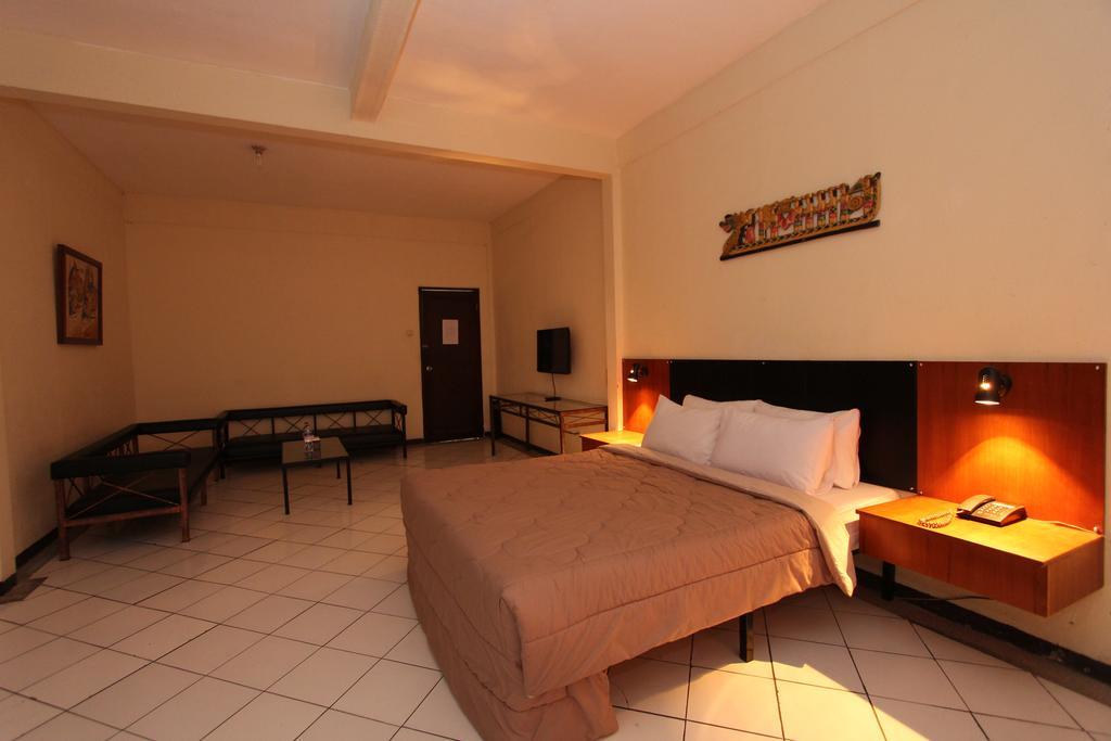 Hotel Augusta Surapati - Bandung