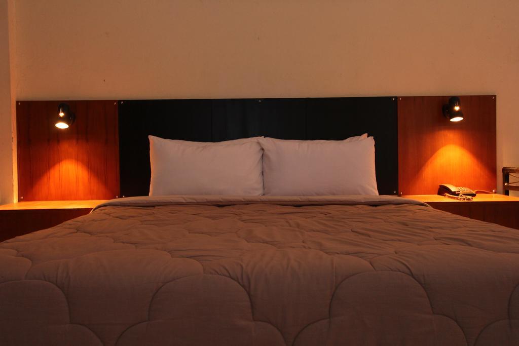 Hotel Augusta Surapati -