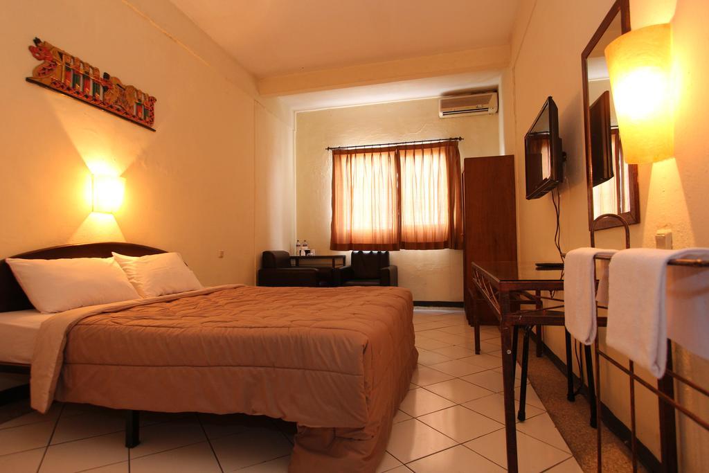 Augusta Surapati - Hotel Bandung